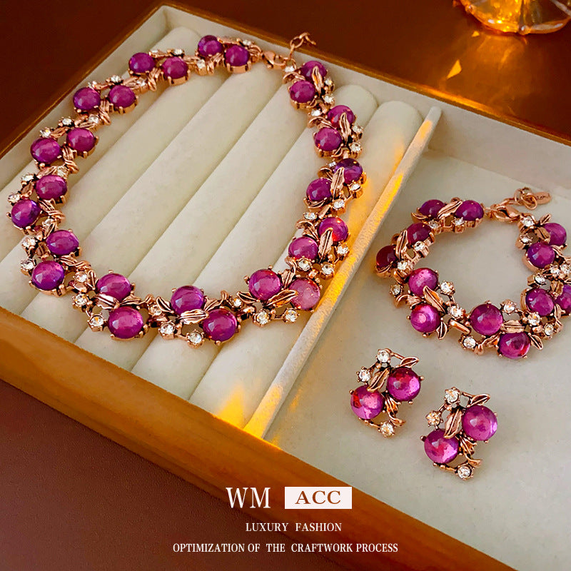 Vintage Floral Geometric Pendant Necklace in Alloy with Rhinestone Inlay and Antique Plated Finish for Women