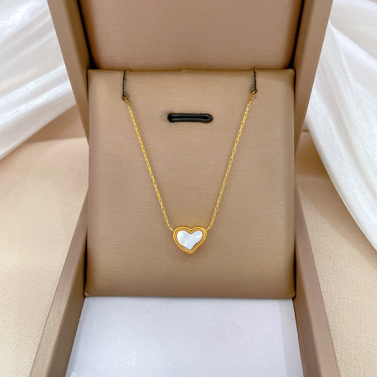 Collar minimalista de cadena fina de acero de titanio con colgante geométrico de corazón unisex