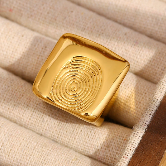 Geometric Square Finger Ring for Women Made of Stainless Steel with 18K Gold Plating, Fashionable Office-Appropriate Design Featuring Unique Fingerprint Detail
