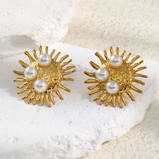 Vintage Old Money Style Geometric Stainless Steel 18K Gold Plated Pearl Sunburst Stud Earrings for Women