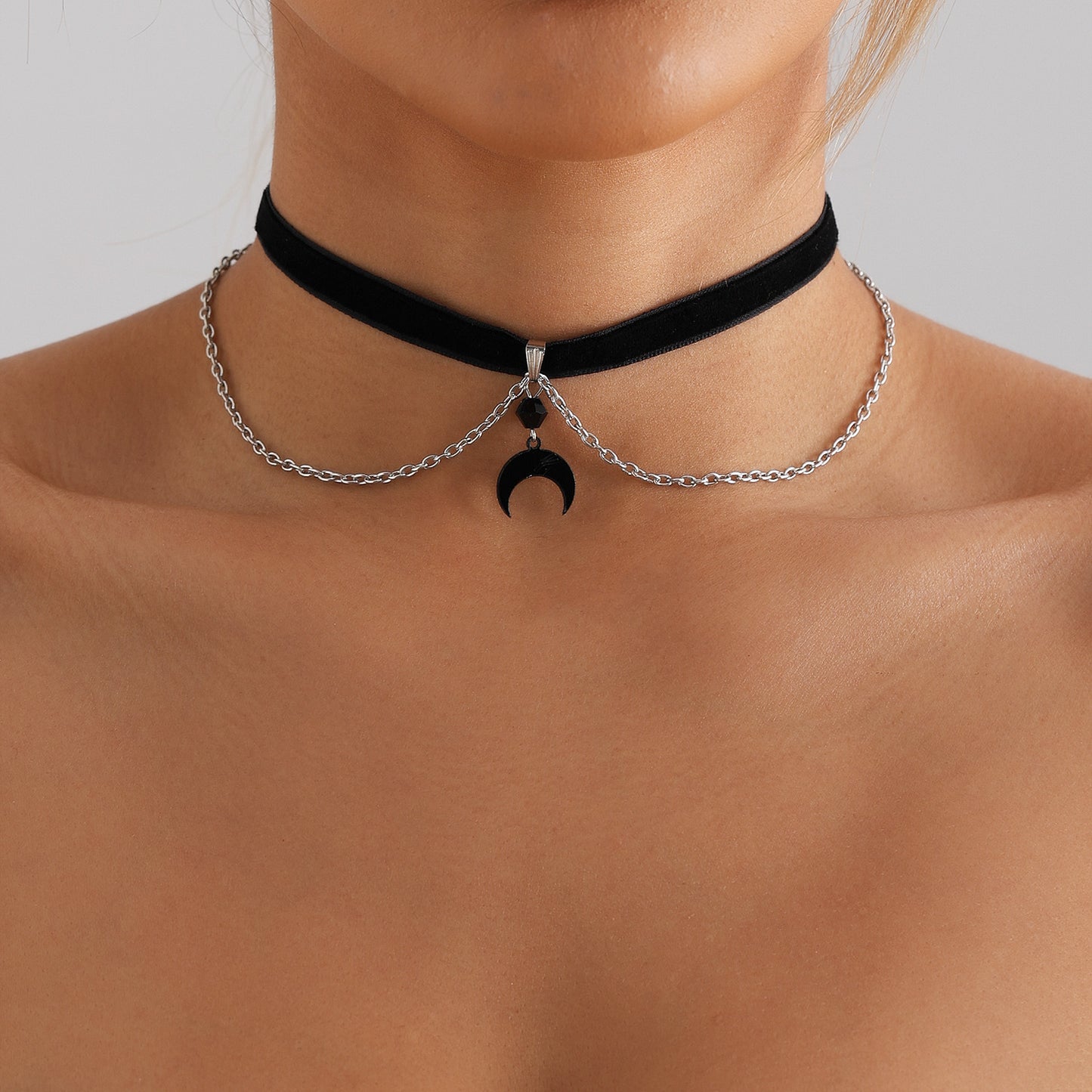 Gothic Moon Pendant Necklace for Women with Velvet Black Chain Electroplated Alloy Geometric Design Fashionable Clavicle Style