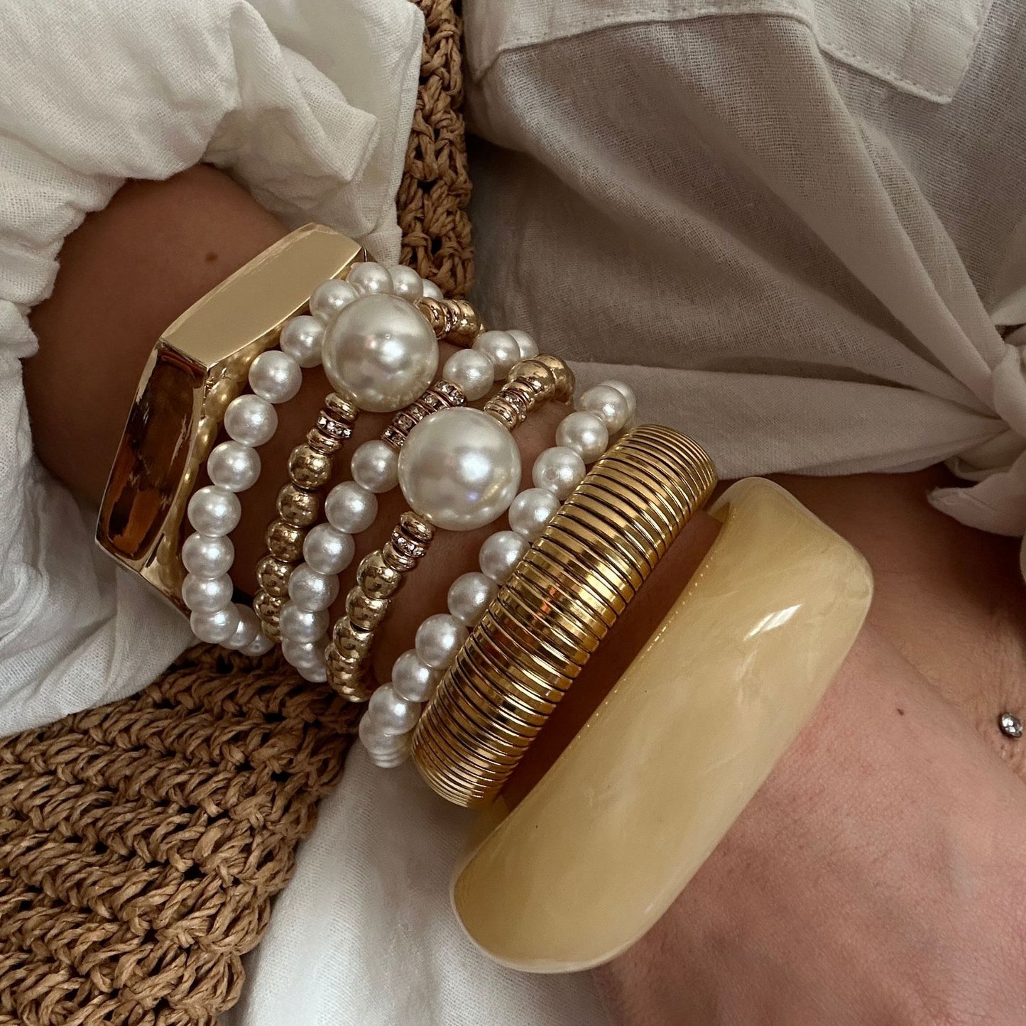 Bracciale da donna placcato con strass intarsiati e perline rotonde geometriche esagerate