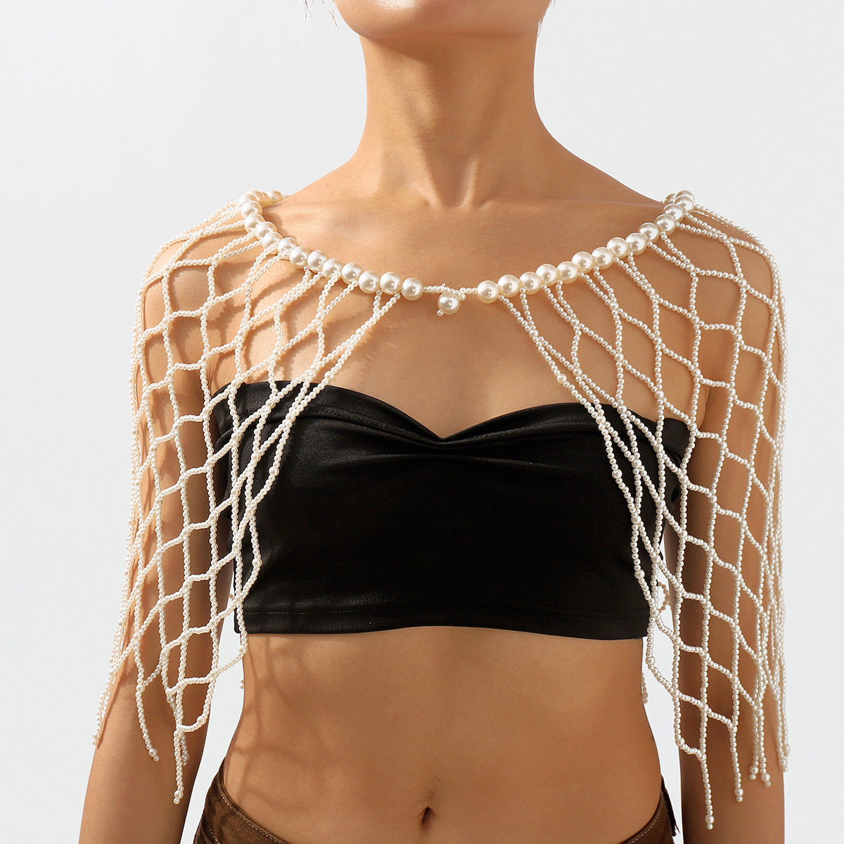 Catenina da corpo geometrica dolce e audace con perle finte, gioielli in stile lussuoso fatti a mano per donne