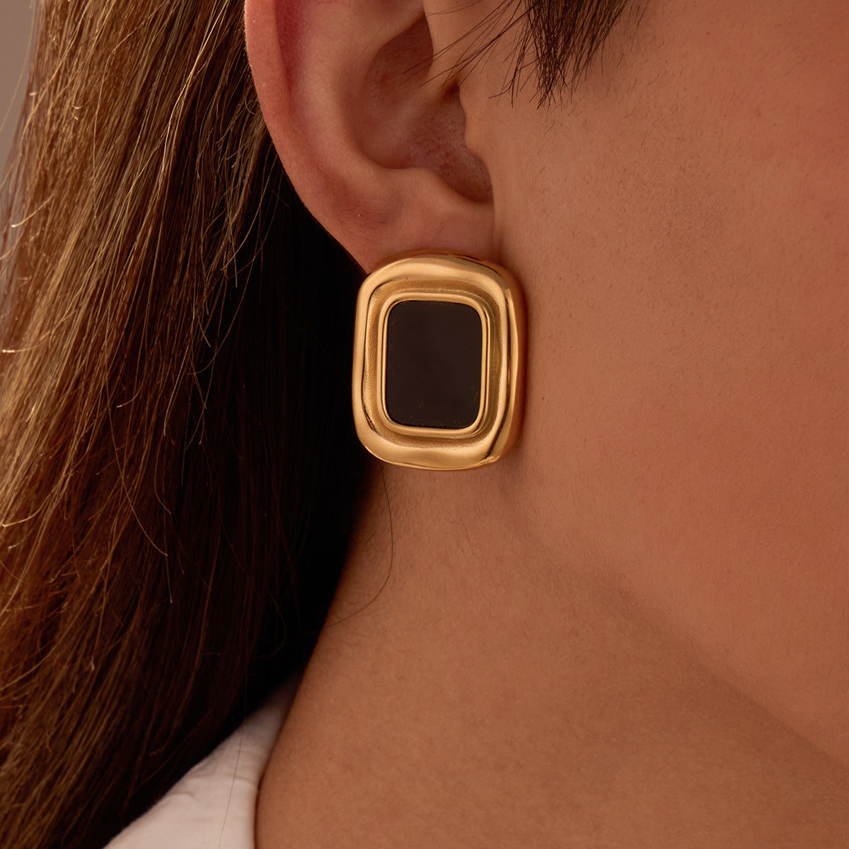 Pendientes de botón geométricos de acero inoxidable, con baño de oro y negro, de estilo vintage para mujer