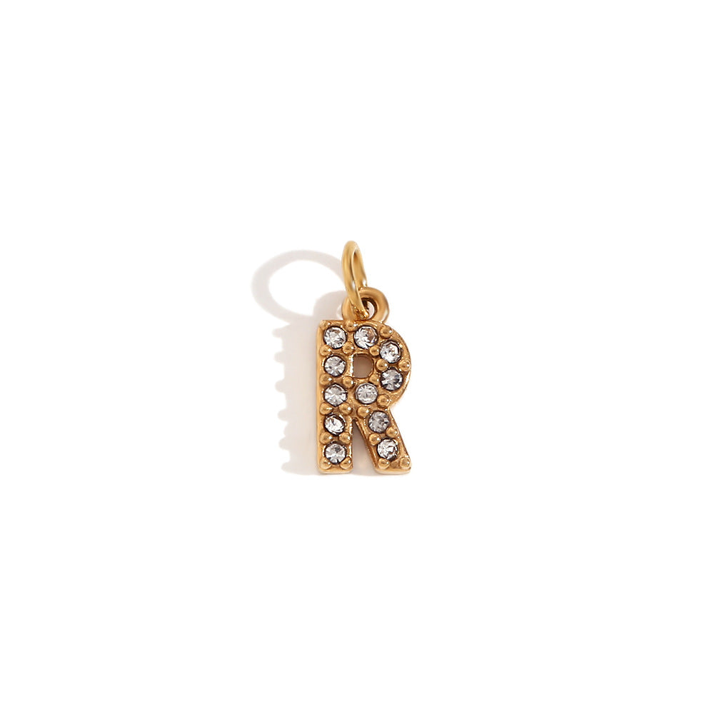 Collana pendente con iniziale in acciaio inossidabile placcato oro 18K e intarsio di strass, stile minimalista