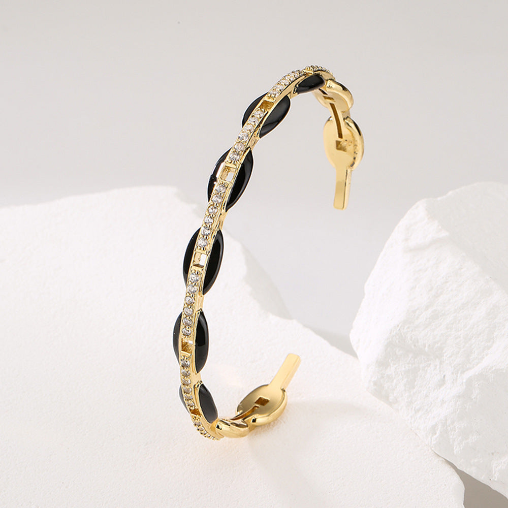 Ins Style Pig Nose Open Bangle Bracelet for Women in Copper with 18K Gold Plating and Colorful Enamel Zirconia