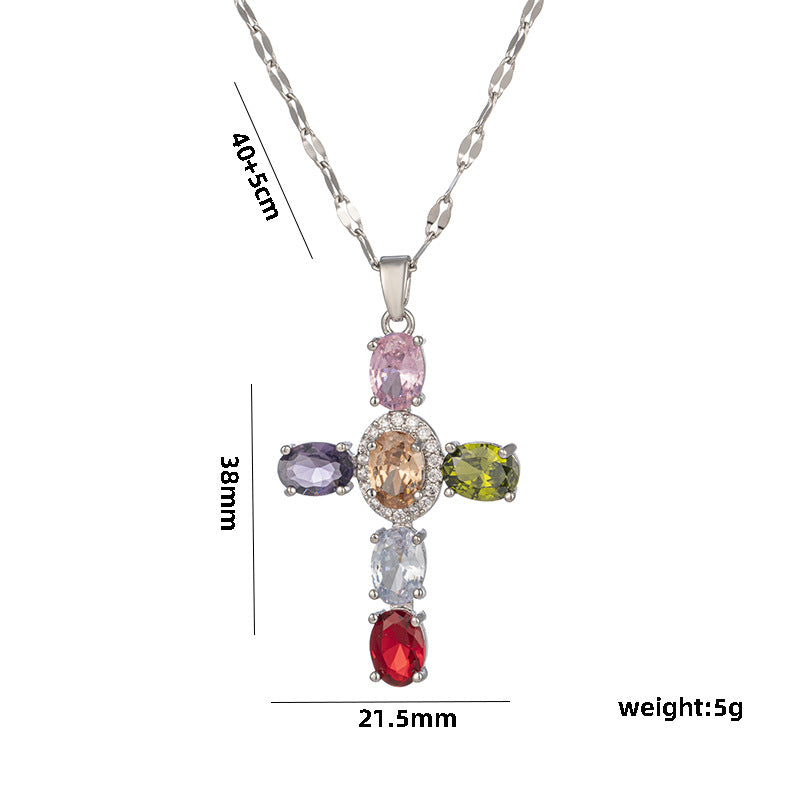 Collar con colgante de cruz minimalista de acero de titanio con circonita micropavé en cadena ondulada para mujer