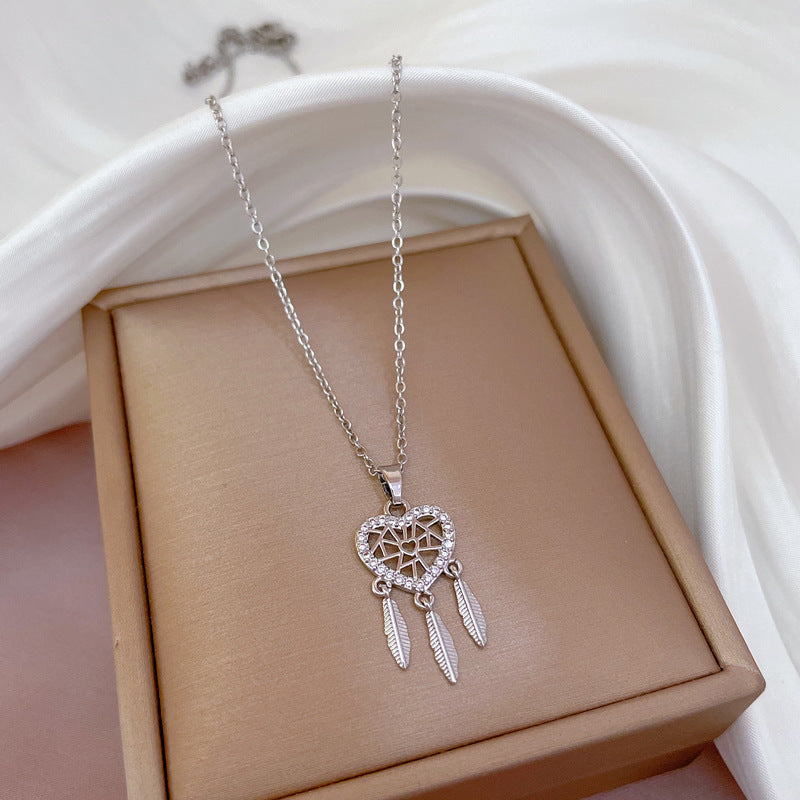 Four-Leaf Clover Rhinestone Pendant Necklace for Women Titanium Steel Irregular Chain Shell Locket Floral Style