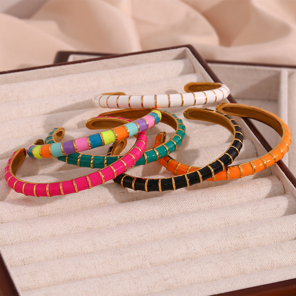 Minimalist Geometric Caterpillar-Shaped Stainless Steel Plated 18K Gold Enamel Open Bangle Bracelet for Women