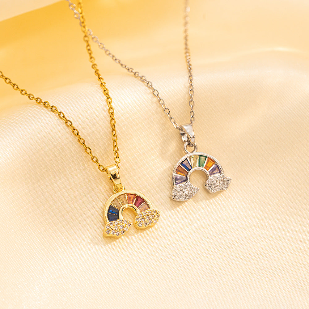Collana da donna in acciaio al titanio a forma di nuvola minimalista con intarsio di strass e design a catena O