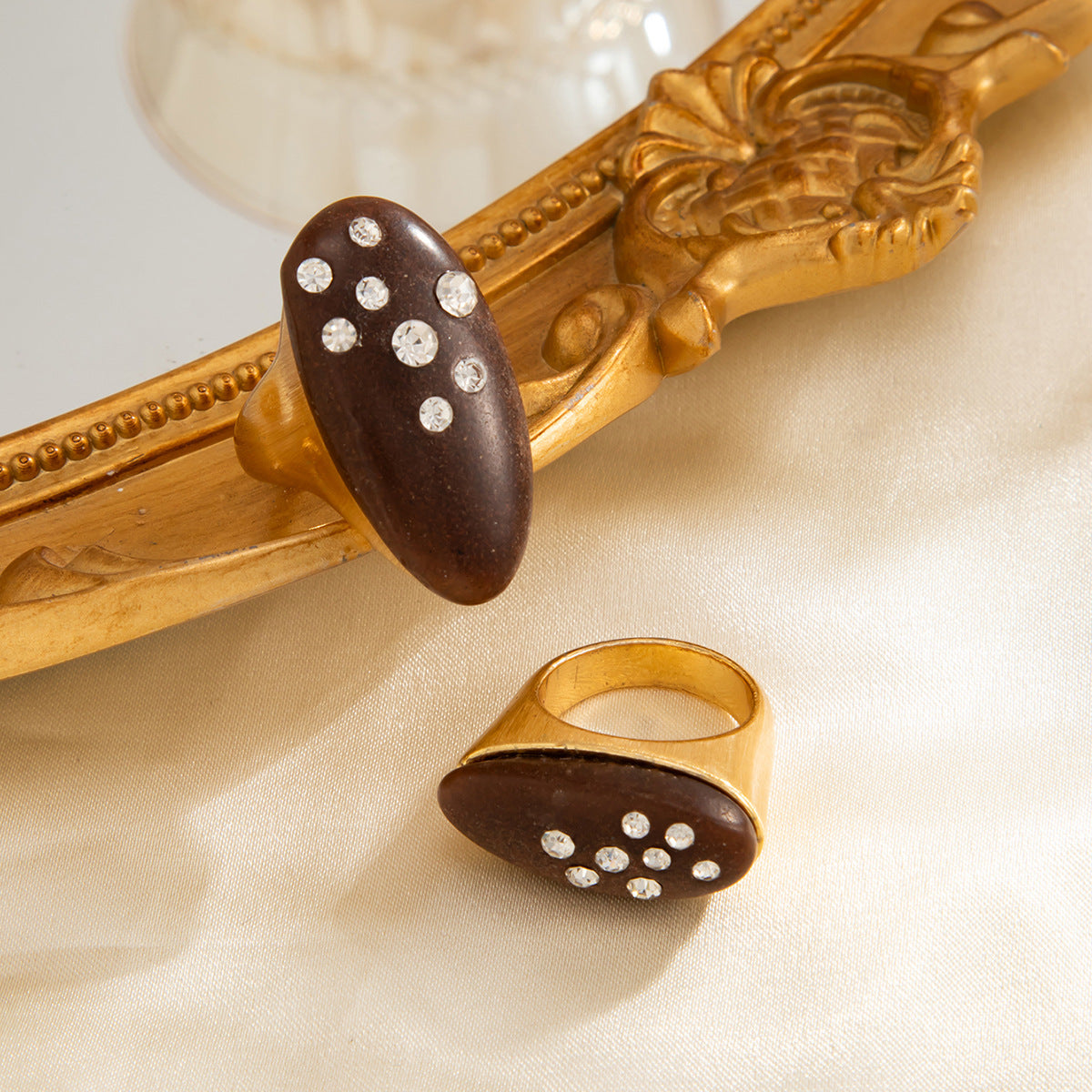 Luxury Rhinestone Inlaid Teardrop Zinc Alloy Plated Earrings for Women