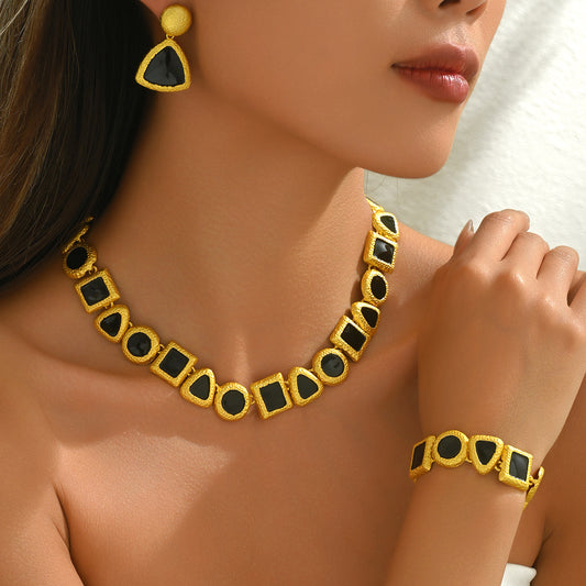 Set di collana lunga geometrica minimalista con smalto a goccia in rame e orecchini e bracciale abbinati per donna