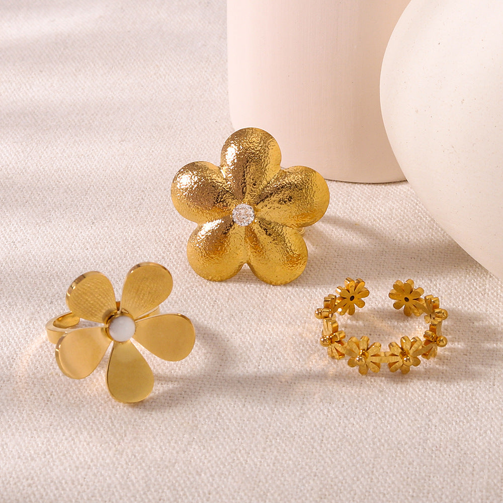 Anello da donna minimalista a forma di fiore in acciaio inossidabile con intarsio di strass e fascia regolabile