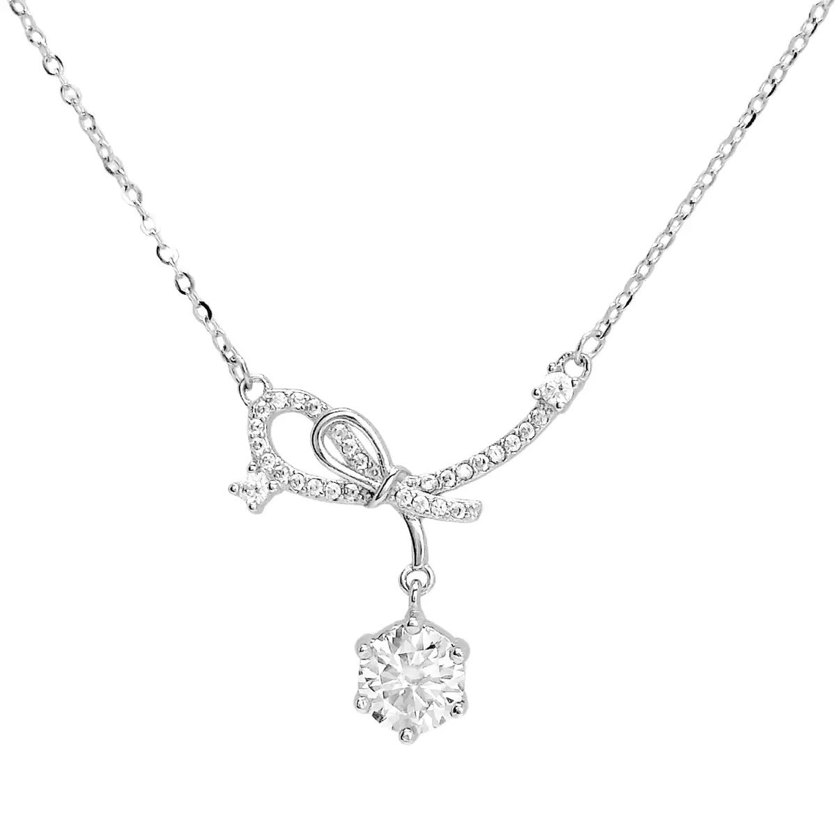 Elegant Minimalist Micro-Paved Cubic Zirconia Heart Geometric Titanium Steel Necklace with Brass Pendant