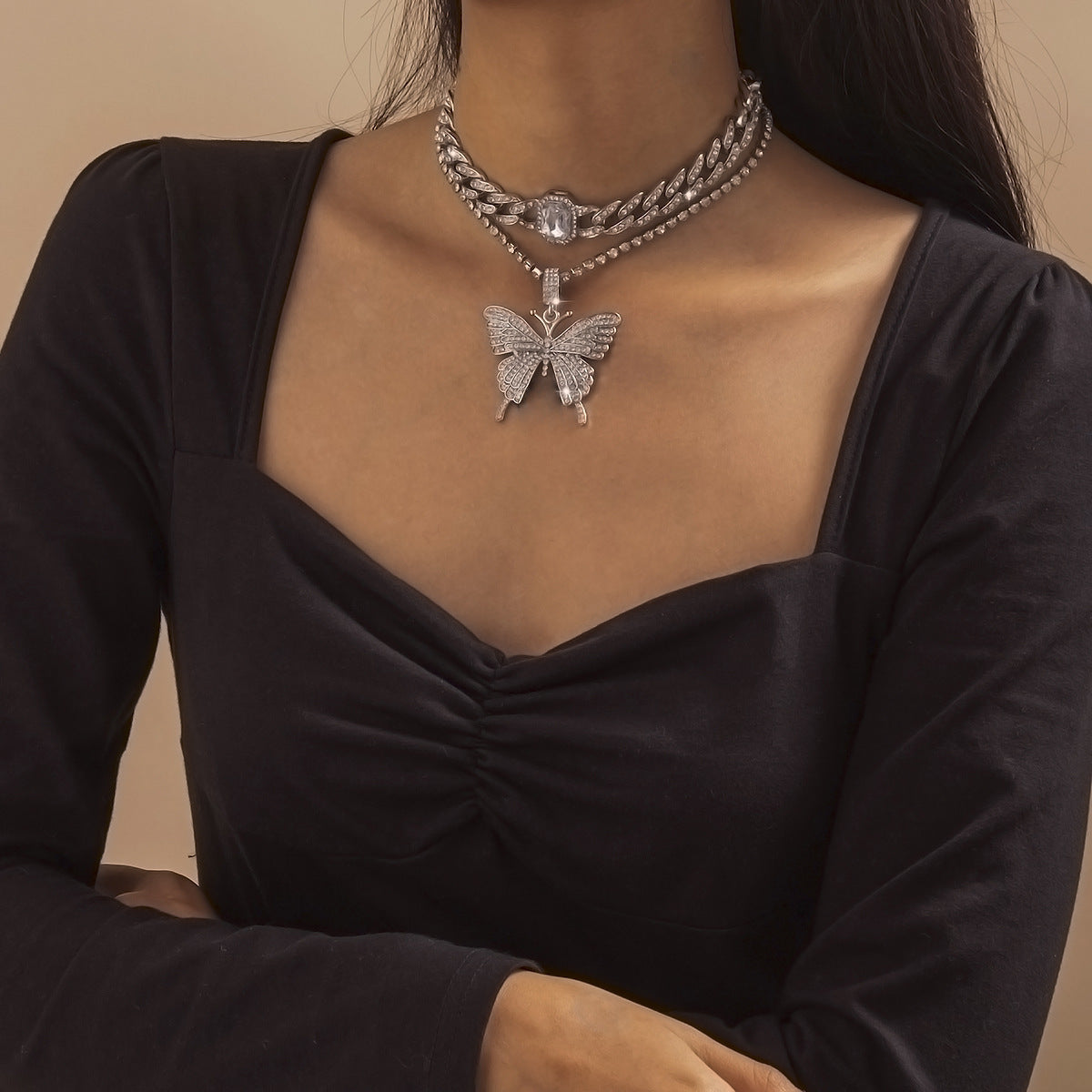 Collana a catena cubana in lega con design a farfalla da donna, stile individualistico, finitura placcata