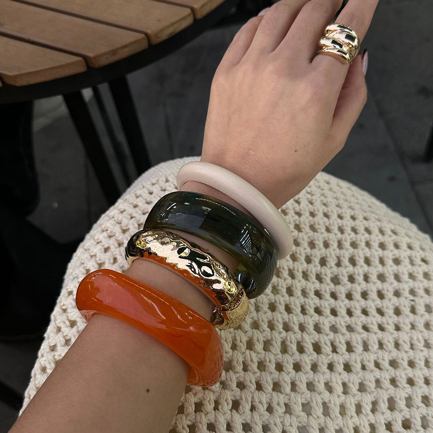 Vintage Fashion Resin Plated Bracelet for Women