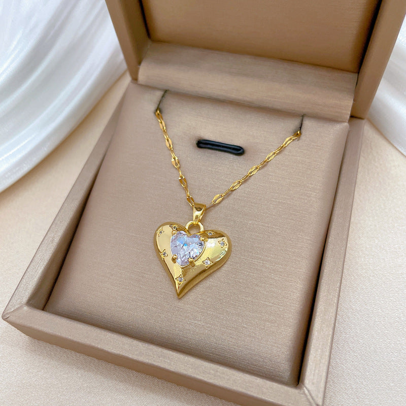 Collana Minimalista a Cuore in Acciaio al Titanio con Intarsio di Strass per Donna e Uomo, Delicata Catenina per Clavicola