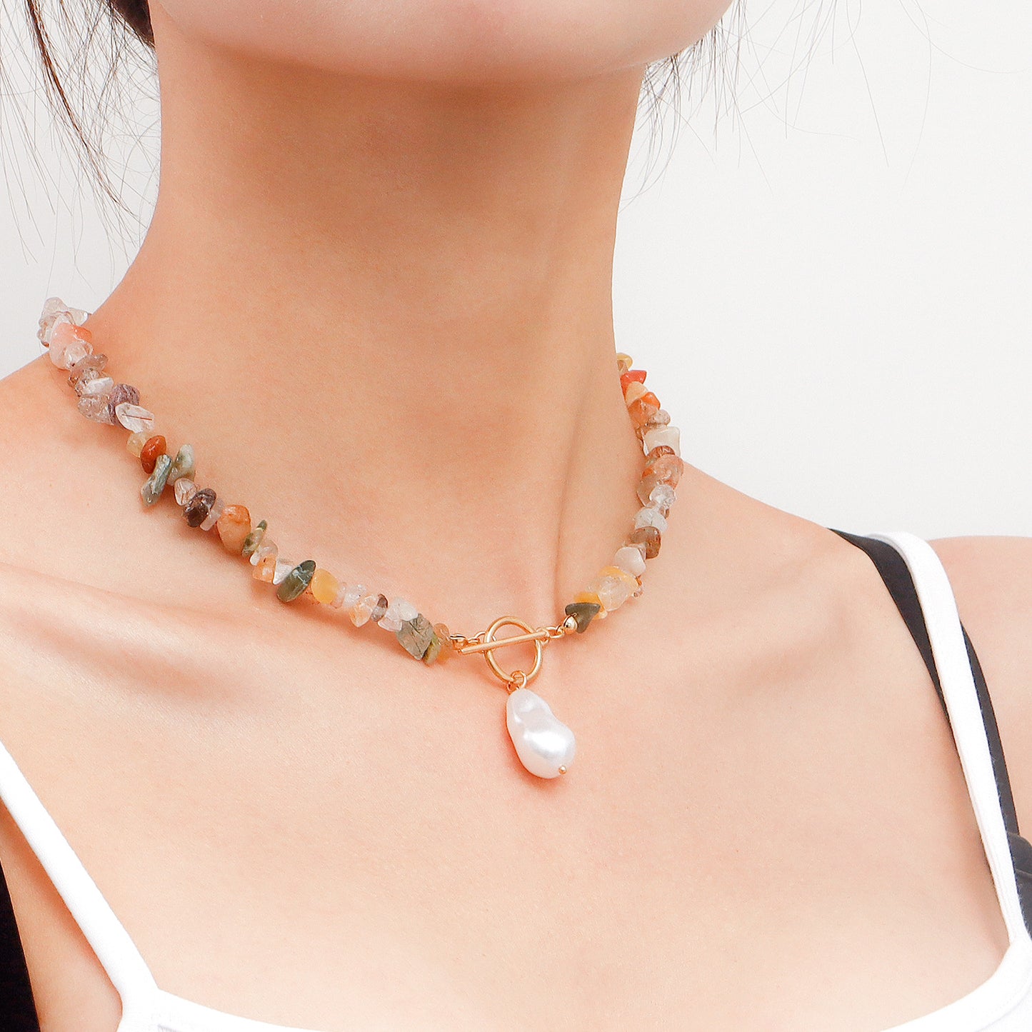 Minimalist Geometric Alloy Necklace with Pearl Accents and Turquoise Beads for Women