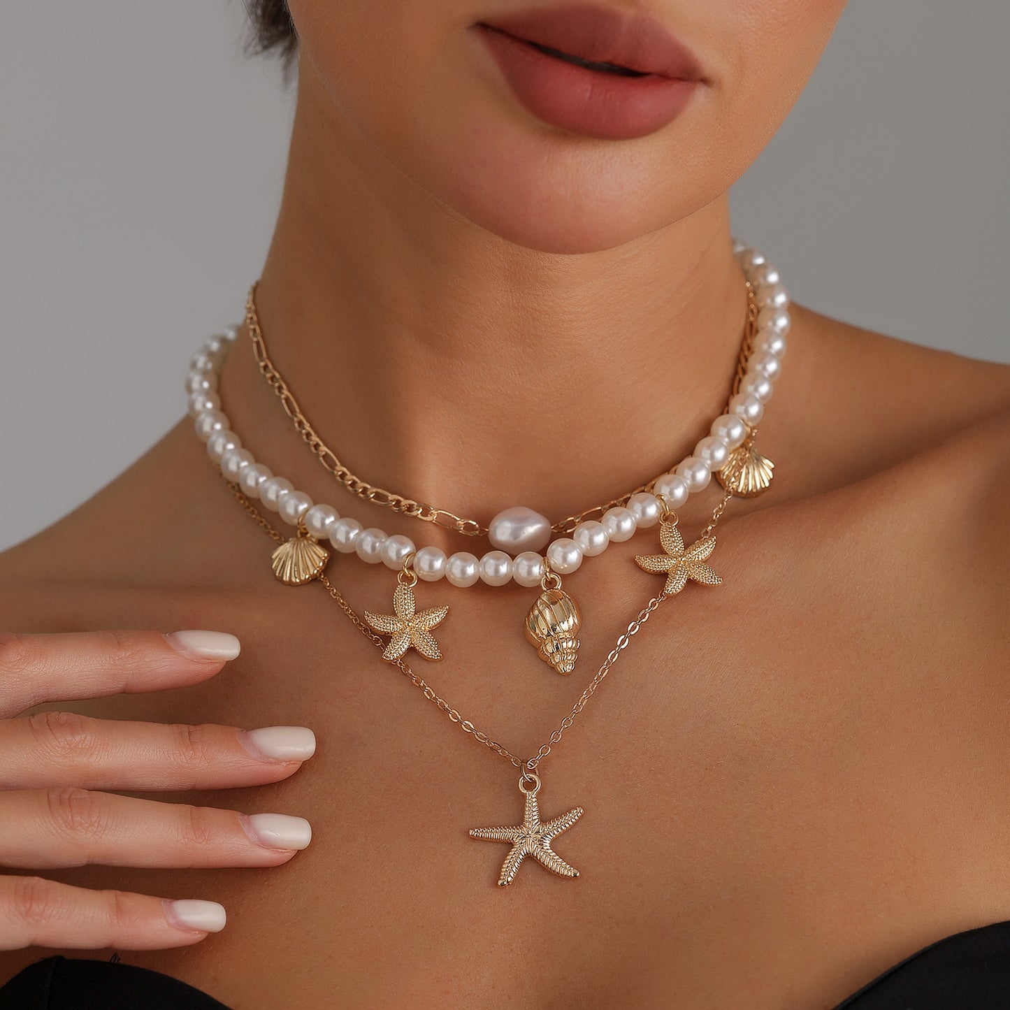 Collar de mujer con colgante de estrella de mar, a la moda, de aleación de zinc con acabado chapado, cadena con medallón de diseño geométrico para vacaciones de verano en la playa