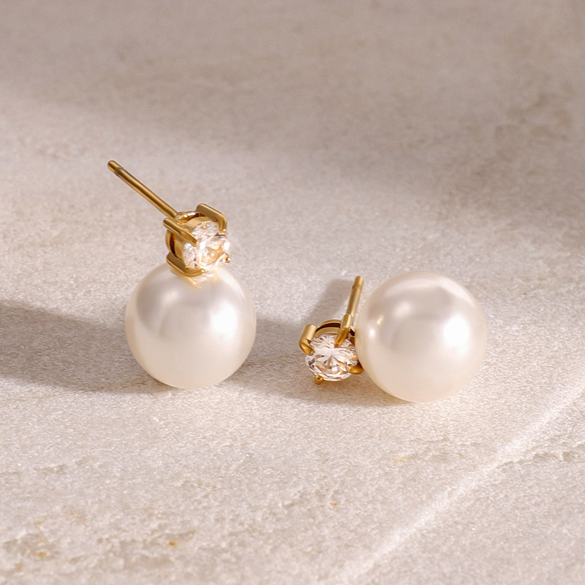18K Gold Plated Geometric Round Pearl Stud Earrings Titanium Steel