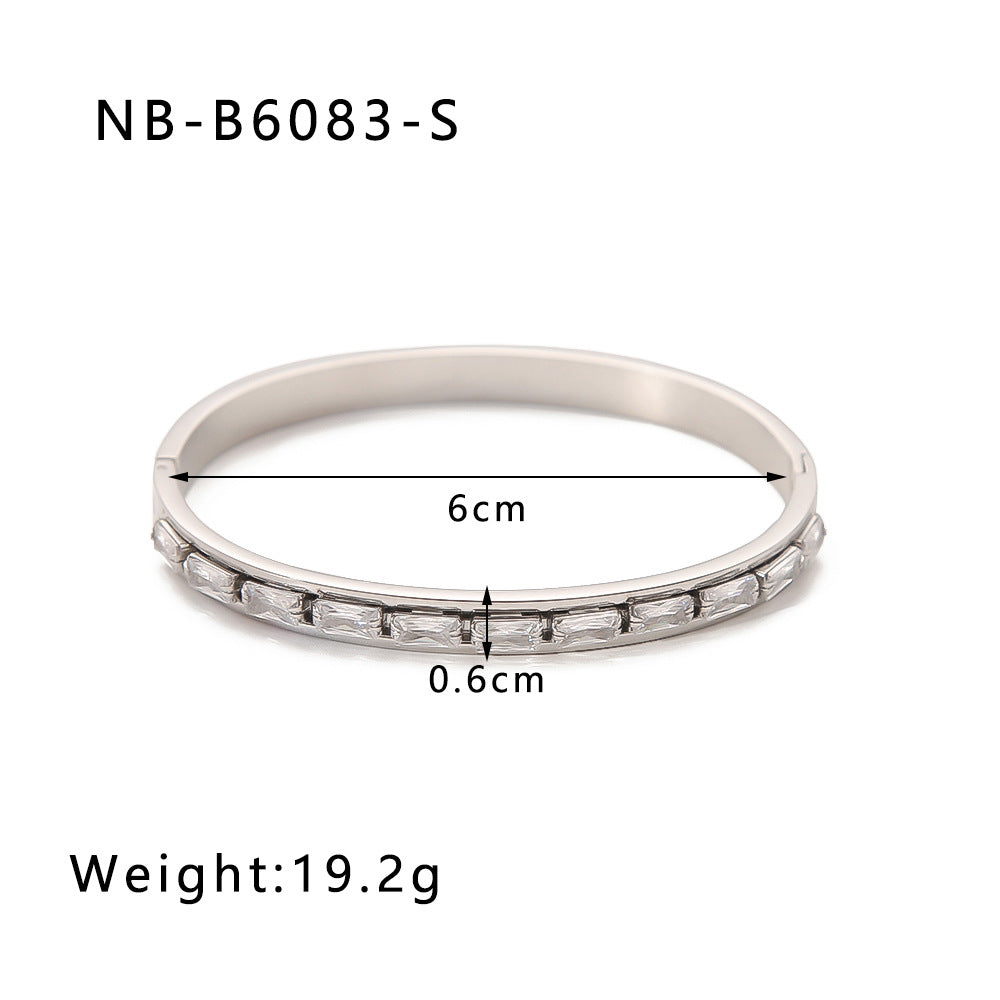 Geometric Heart-Shaped Titanium Steel Bracelet with Zircon Inlays Plated in 18K Gold for Women