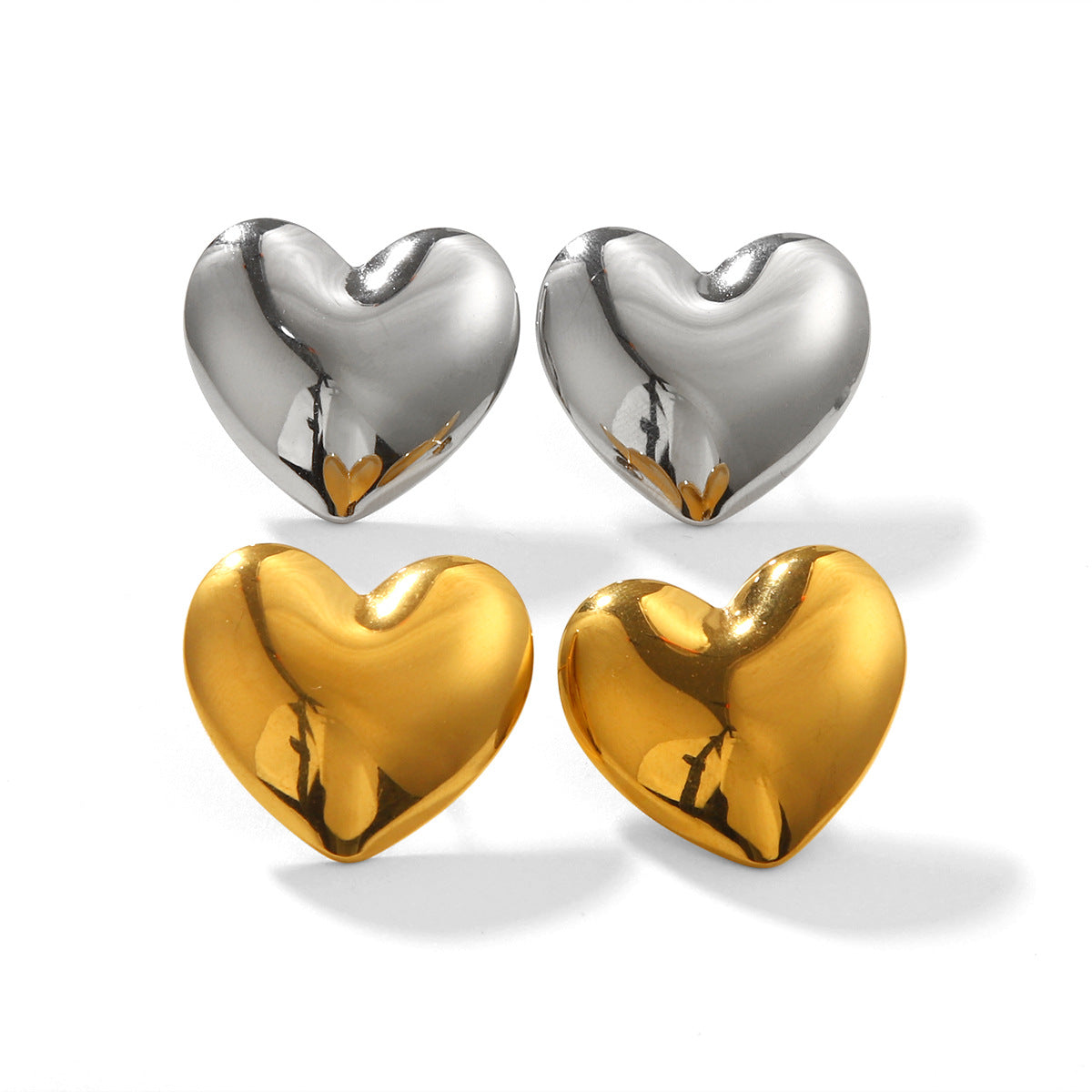 Orecchini da donna minimalisti in acciaio al titanio a forma di cuore con placcatura in oro 18 carati