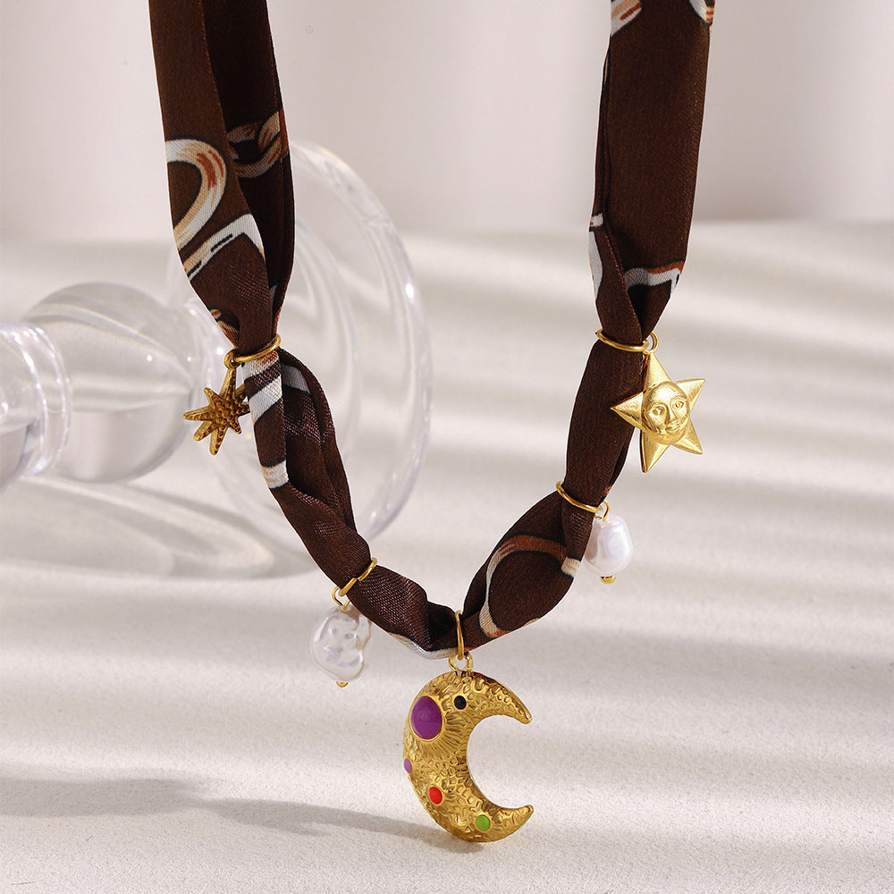Collana da donna a sciarpa in seta con luna e stella placcata oro 18 carati in acciaio inossidabile geometrico minimalista