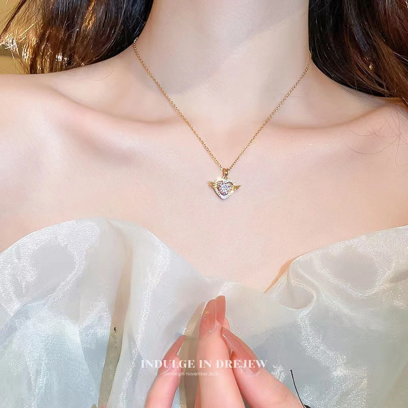 Minimalist Heart-Shaped Titanium Steel Pendant Necklace for Women with Plated Finish and O-Chain Design