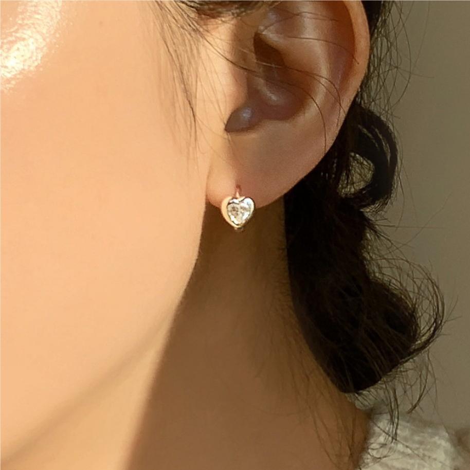 Minimalist Heart-Shaped 925 Sterling Silver Stud Earrings with Zircon Inlay for Women