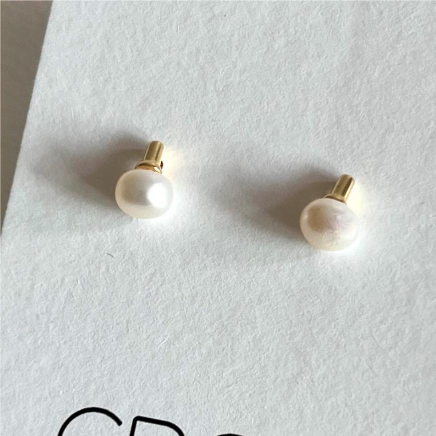 Minimalist Geometric Letter Shape 925 Sterling Silver Stud Earrings for Women with Polished Finish