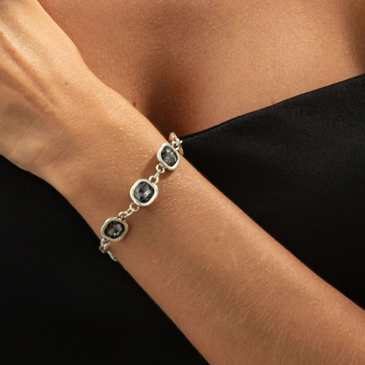 Sweet Geometric Square Acrylic Rhinestone Gemstone Plated Bracelet for Women