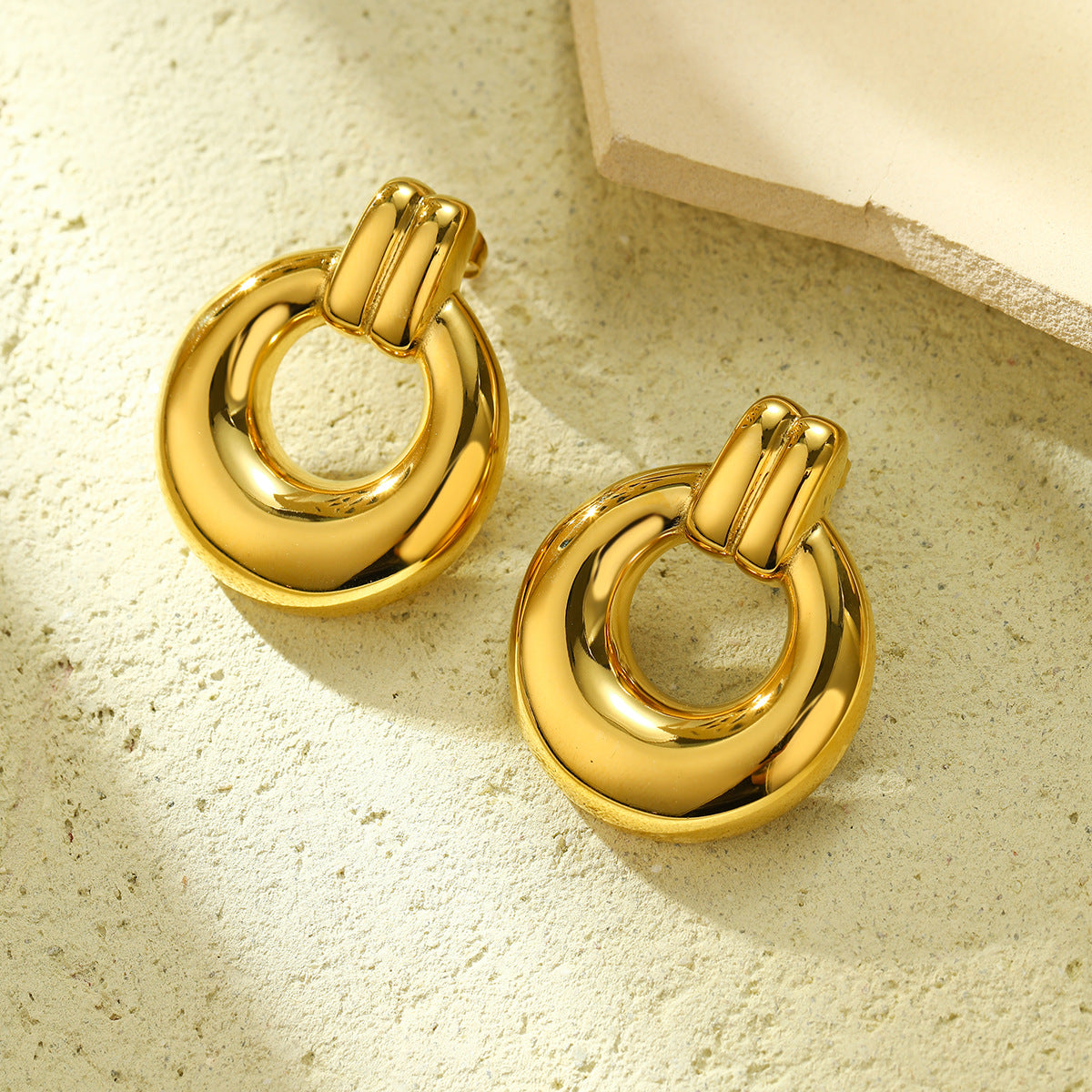 Pendientes de aro geométricos vintage de acero inoxidable con chapado en oro de 18 quilates para mujer
