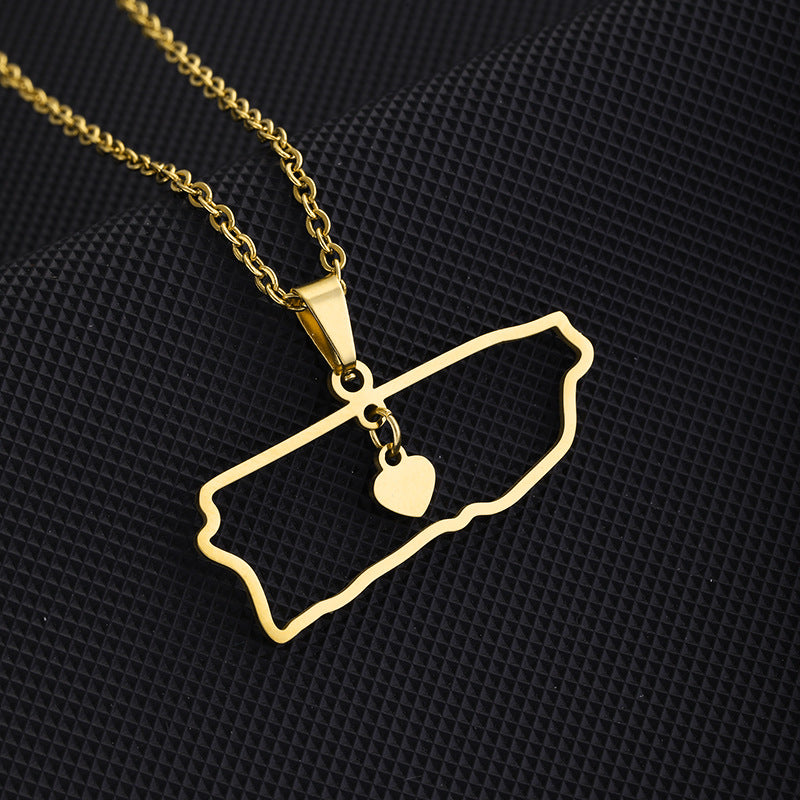 Collana pendente a cuore cavo alla moda in acciaio inossidabile con charm in acciaio al titanio e finitura galvanizzata, unisex