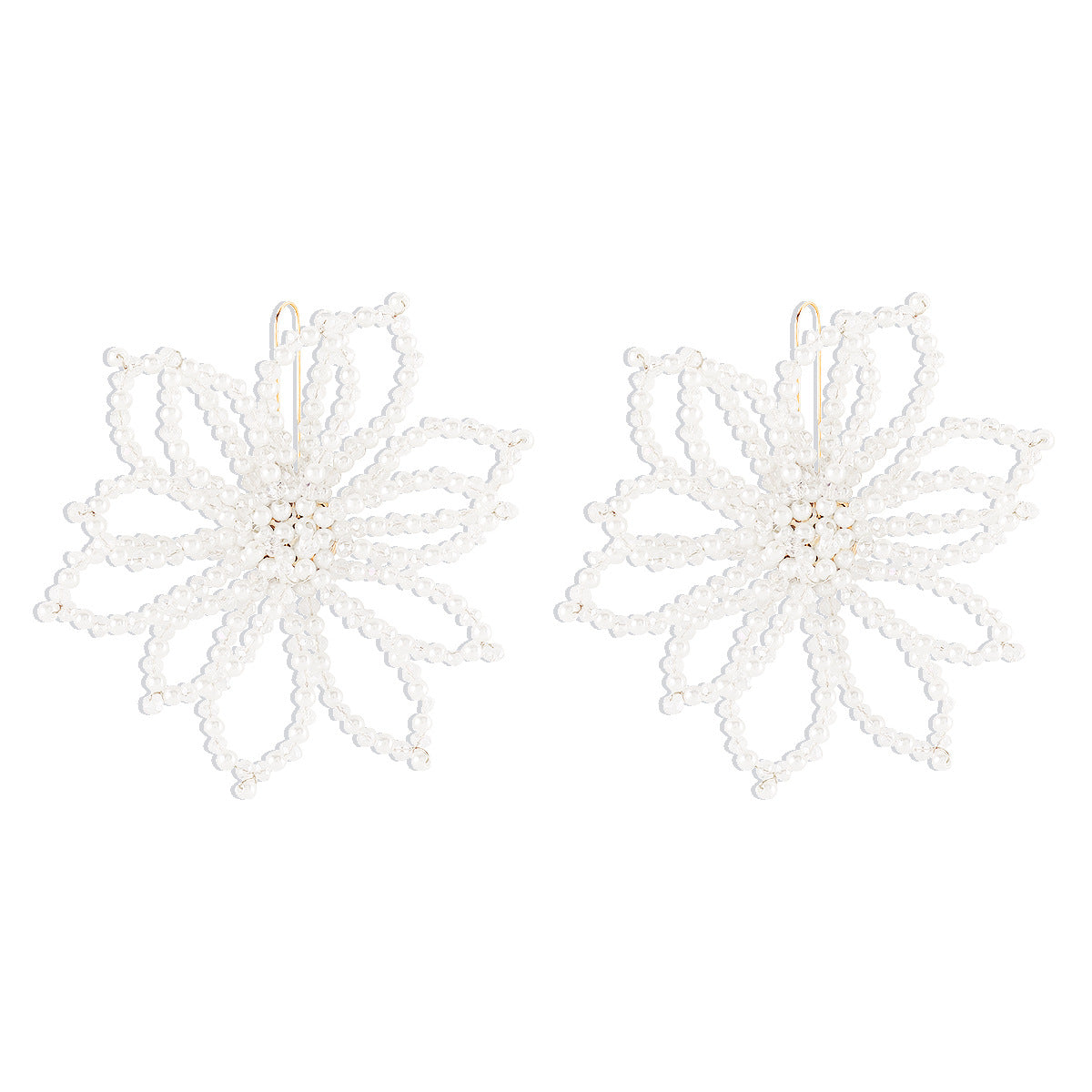 Sweet and Edgy Floral and Geometric Velvet-Coated Faux Pearl Choker Necklace for Women