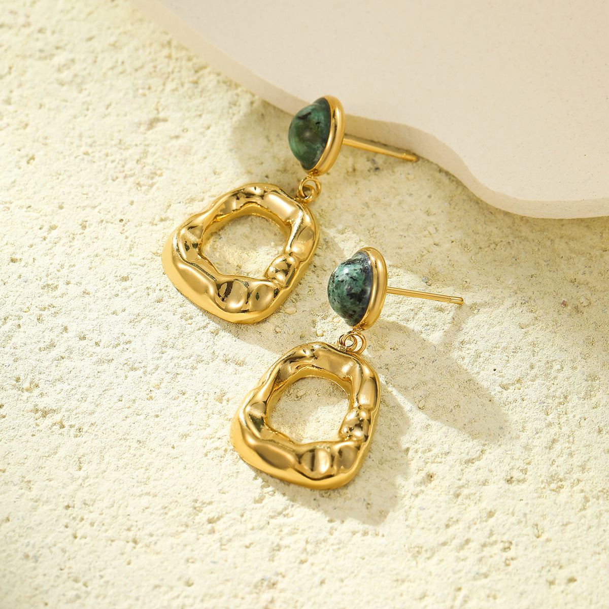 Vintage French-Style Geometric Pleated Pendant Earrings in Titanium Steel with Natural Stone Inlay and Plated Finish