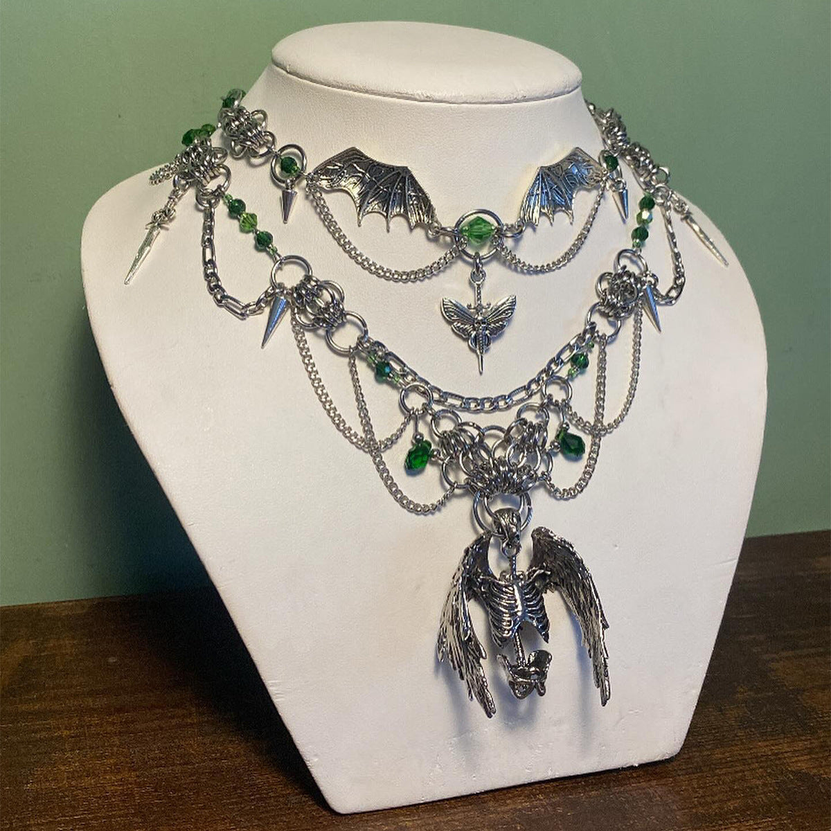 Collar de Calavera y Ángel Gótico Oscuro de Halloween para Mujer con Material de Aleación y Acabado Chapado, Diseño Geométrico, Cadena de Collar en Capas