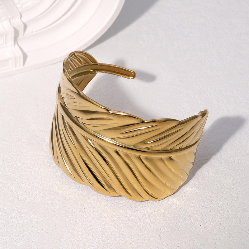 Minimalist 18K Gold Plated Stainless Steel Leaf Bracelet for Women Lightweight Fashion Jewelry
