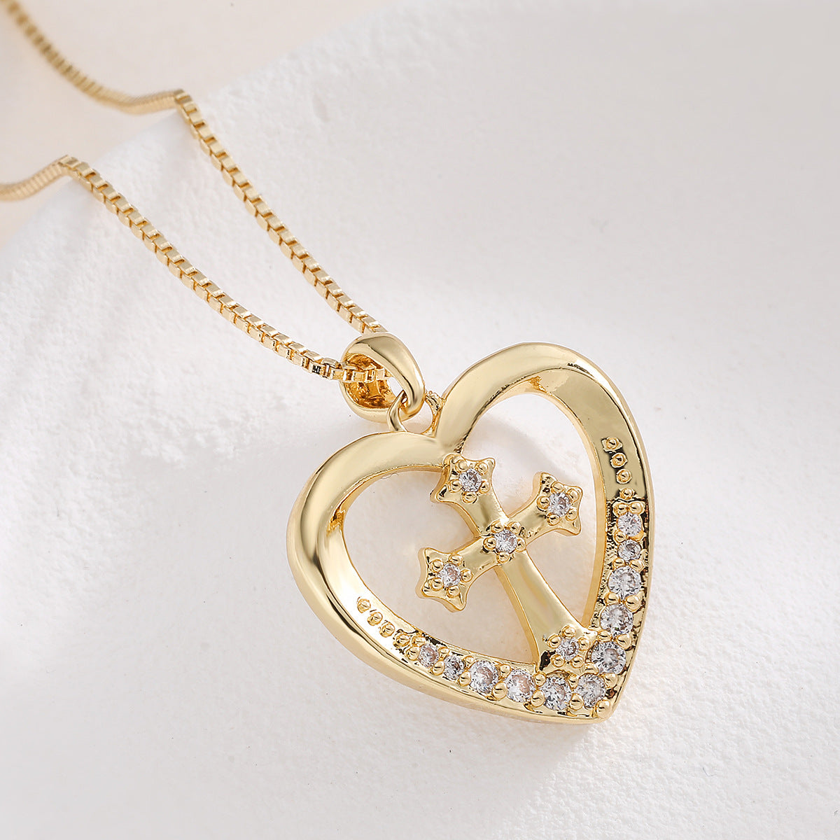 Minimalist Elegant Gold Plated Brass Cubic Zirconia Cross Heart Pendant Necklace for Women