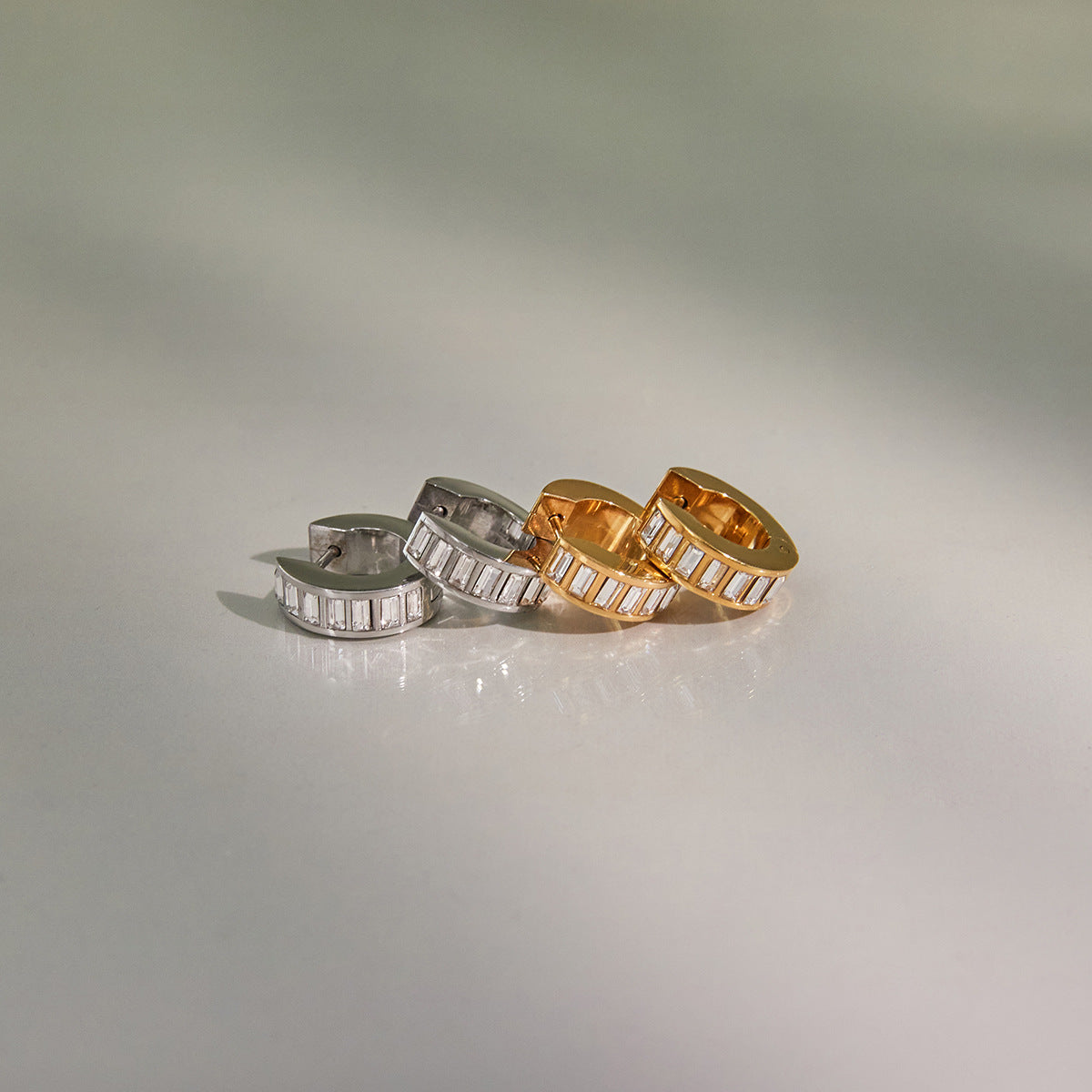 Orecchini a perno geometrici in acciaio inossidabile con strass, placcati, lusso minimalista, da donna