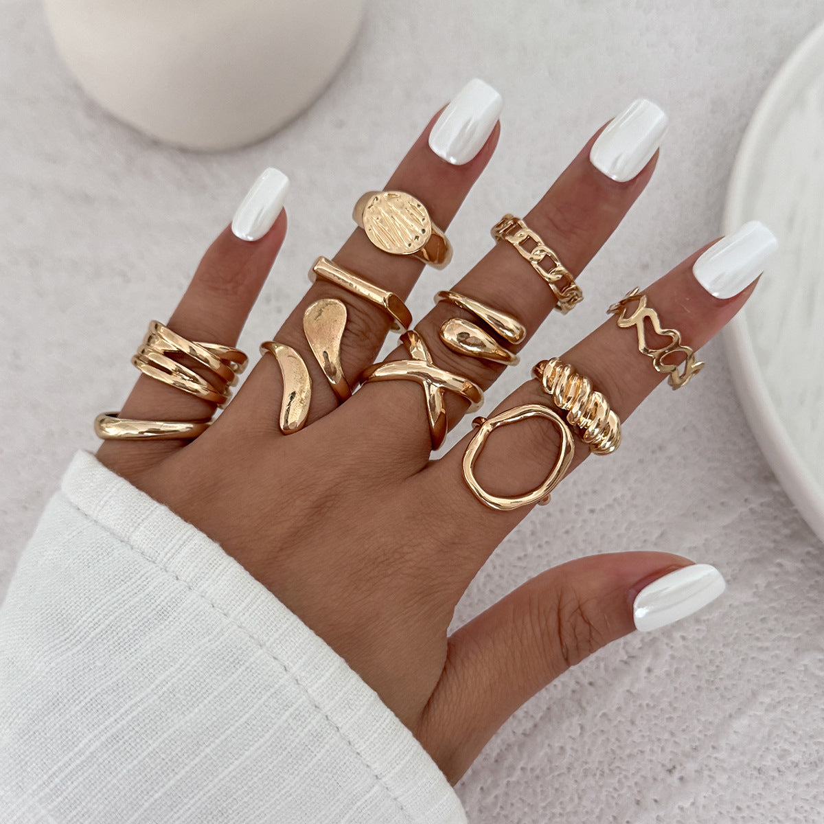 Luxury Elegant Geometric Oval Alloy Plated Irregular Liquid Lava Wrinkle Open Ring for Women