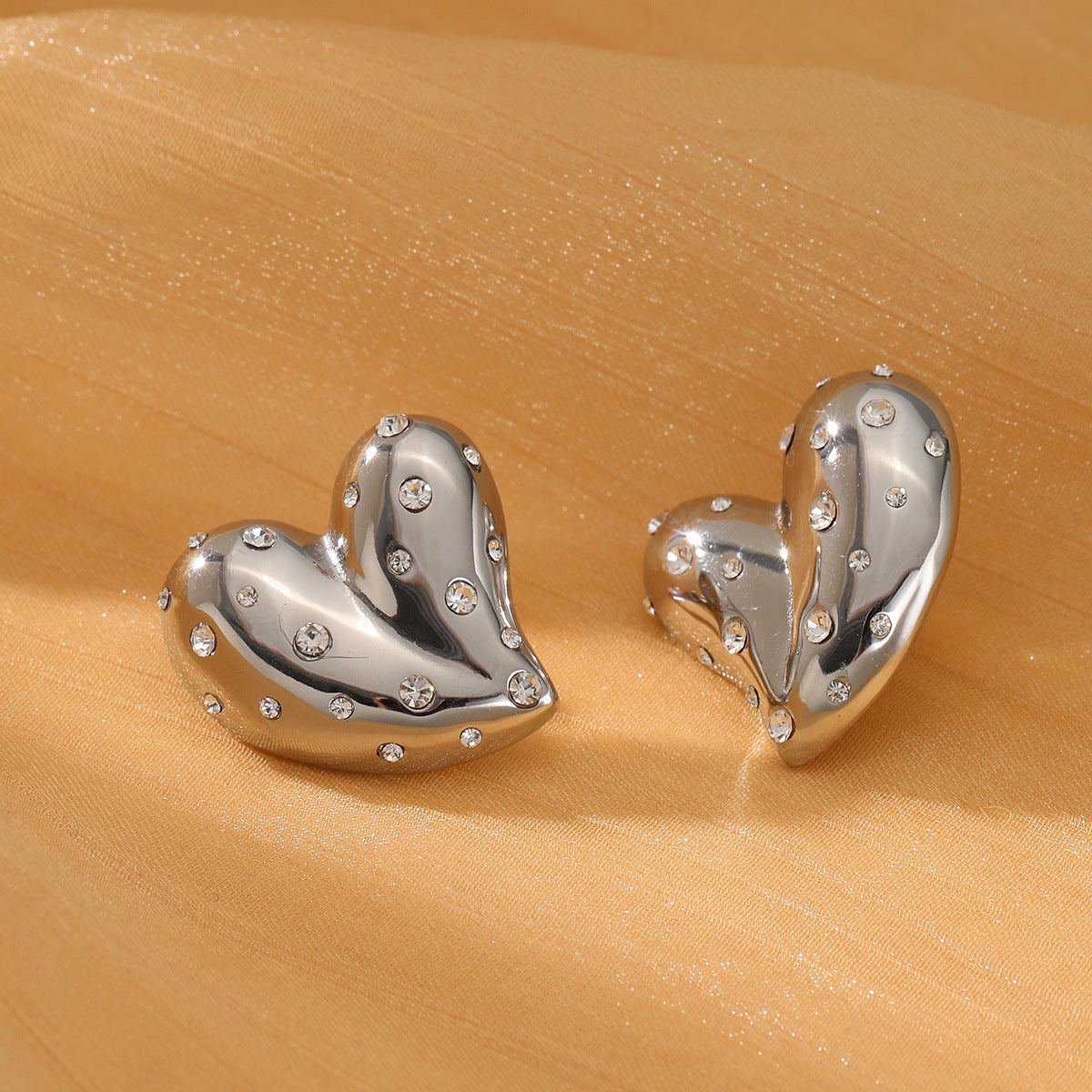 Vintage Heart-Shaped Stainless Steel Earrings with 18K Gold Plating and White Rhinestone Inlay for Women
