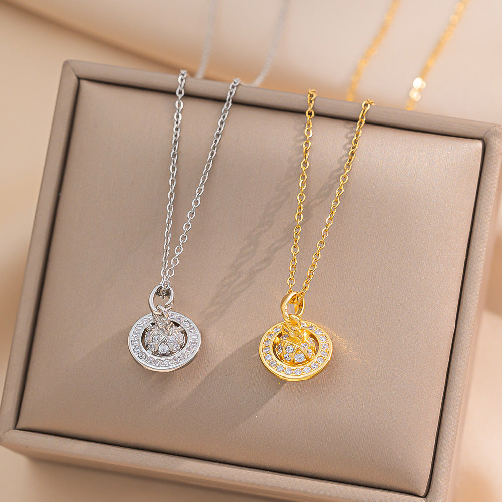 Collar con colgante minimalista de nudo de lazo de acero de titanio para mujer con cadena de serpiente chapada
