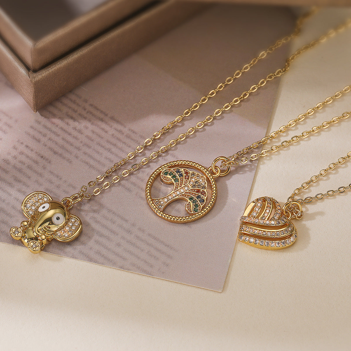 Minimalist Elephant Tree of Life Heart Pendant Necklace for Women with Copper Chain