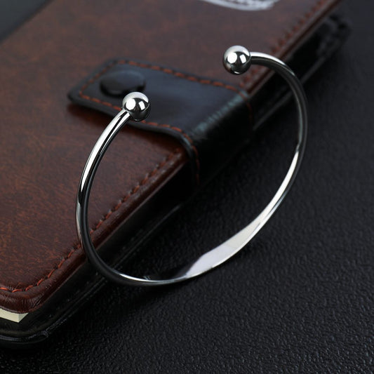 Pulsera minimalista de acero inoxidable pulido en forma de C para mujer