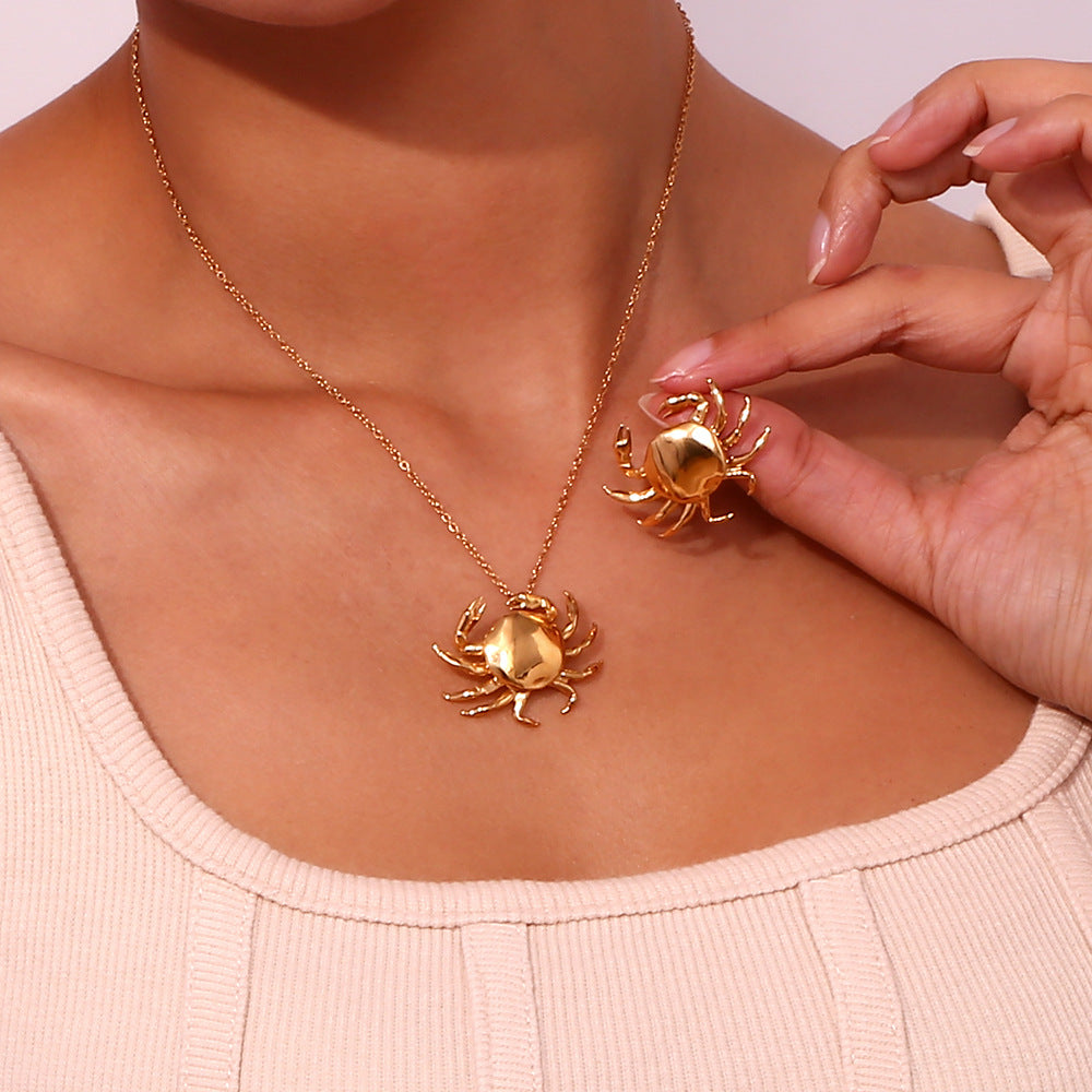 Elegante Conjunto de Collar con Colgante en Forma de Cangrejo con Cadena de Acero Inoxidable y Chapado en Oro de 18K para Mujer
