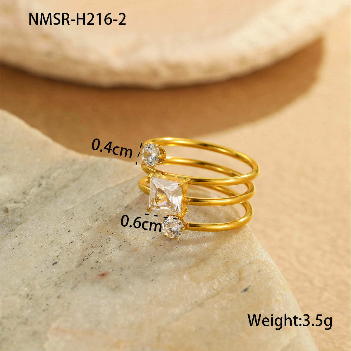 Anello da Donna Minimalista Geometrico in Acciaio al Titanio Placcato Oro 18K con Intarsio di Zirconi