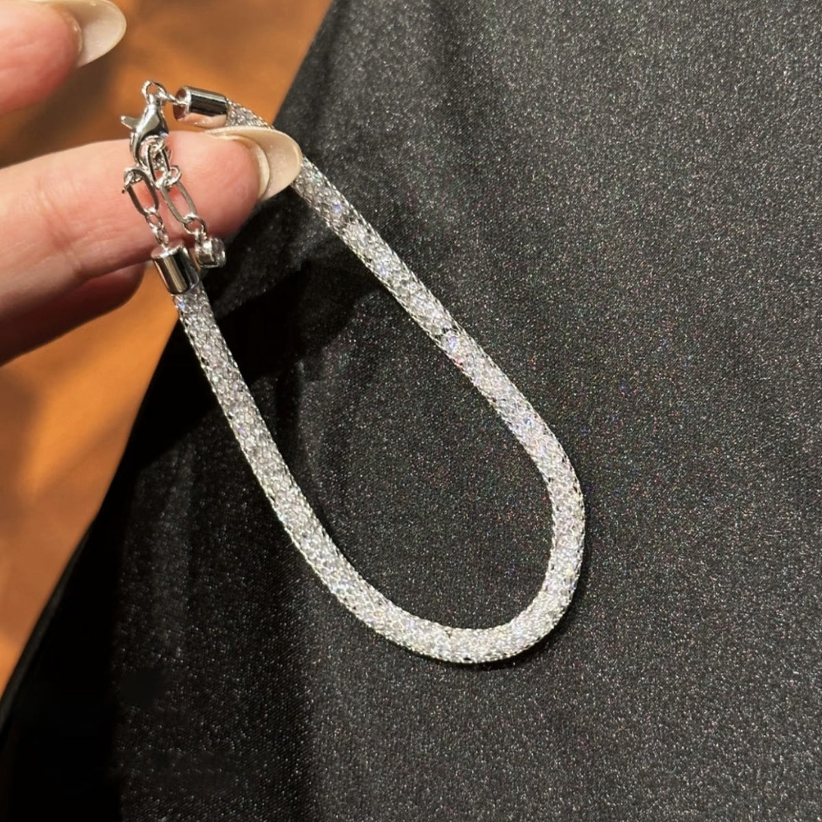 Luxury Elegant Geometric Alloy Plated Bracelet with Cubic Zirconia for Women