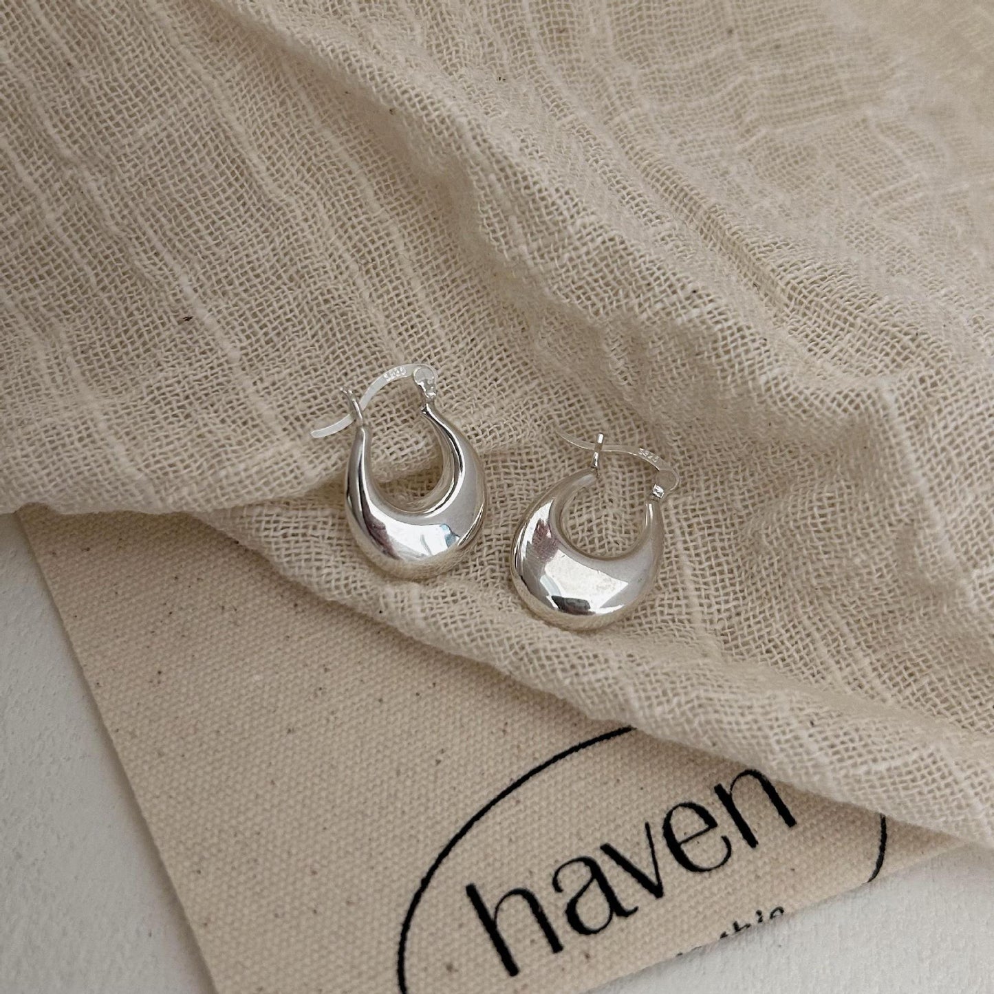 Pendientes de aro geométricos minimalistas en forma de U bañados en plata de ley 925 para mujer