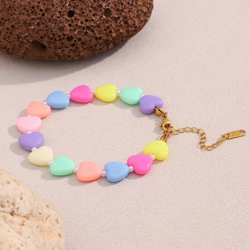 Fashionable Heart-Shaped Acrylic Necklace for Women with Handmade Finish