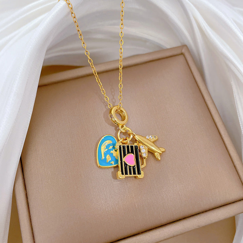 Collar de Acero de Titanio Esmaltado con Forma de Corazón Estilo Caricatura para Mujer con Detalles Completos de Diamantes de Imitación y Delicada Cadena para Clavícula